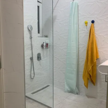 Sunlit Artist * Belgrad